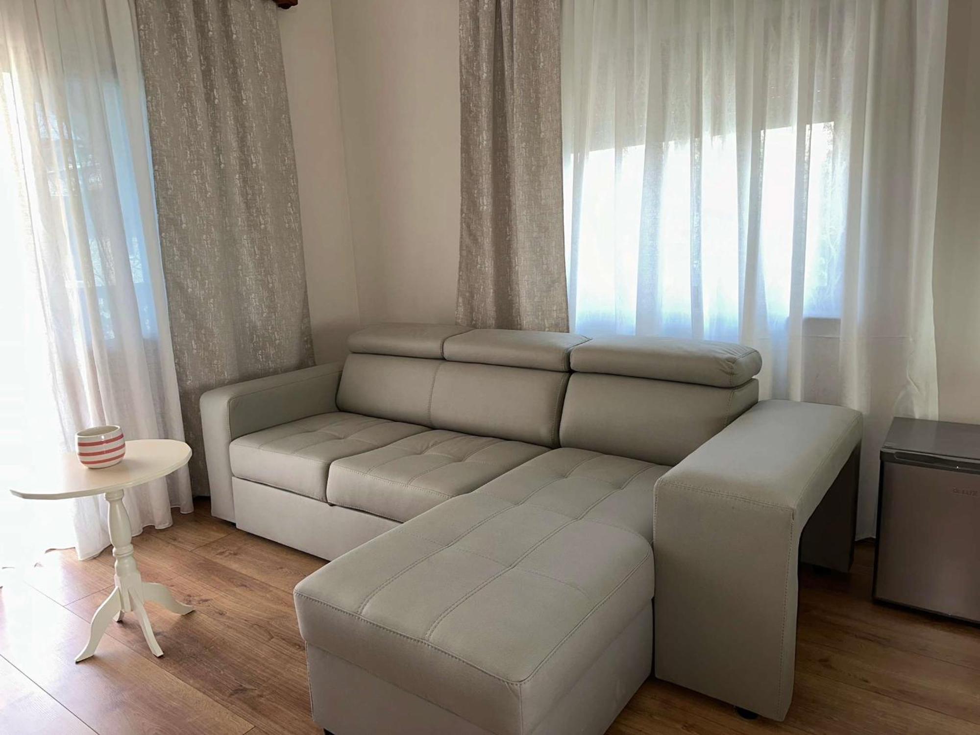 Guest House Pulake Berat Exterior foto
